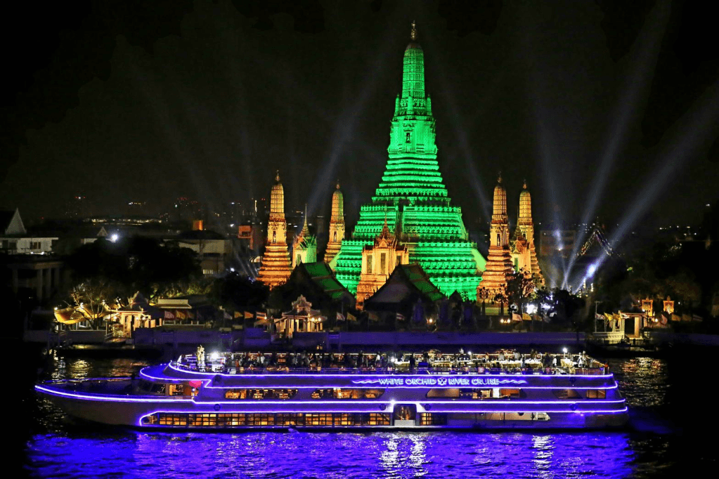 White Orchid Dinner Cruise in Bangkok