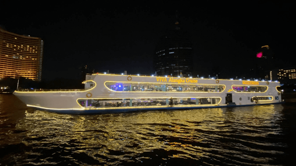 Alangka Cruise at IconSiam Pier no.4