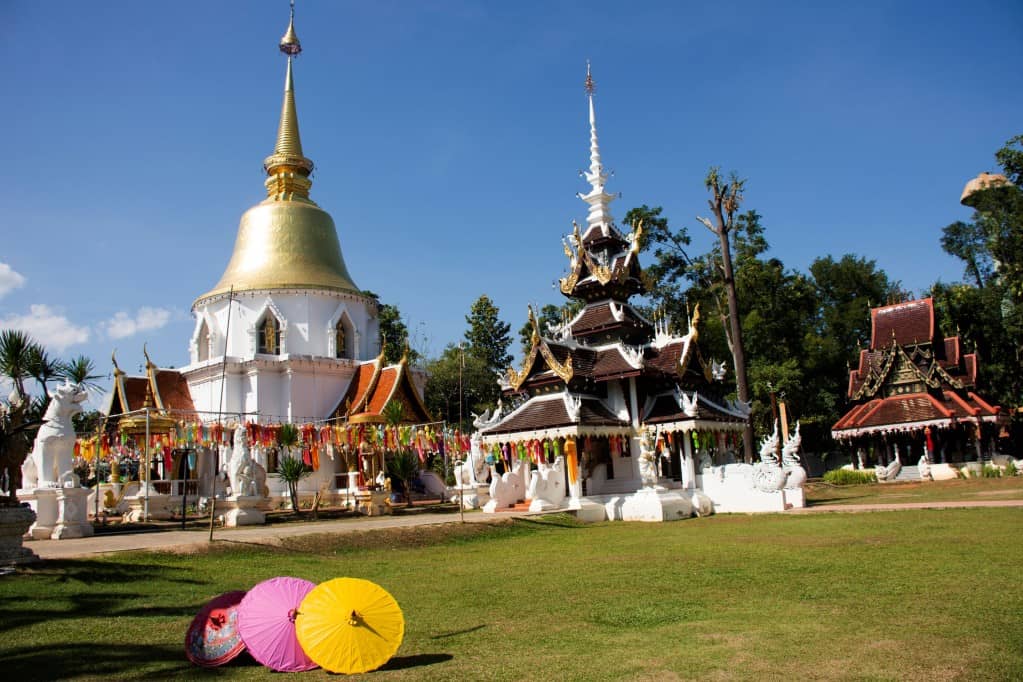 ทัวร์วัดเก่าแก่ เมืองเชียงใหม่ และเที่ยวน้ำตกบัวตองชื่อดัง! (พร้อมรถรับ-ส่งจากที่พัก) ทริปเที่ยว และเดย์ทริป