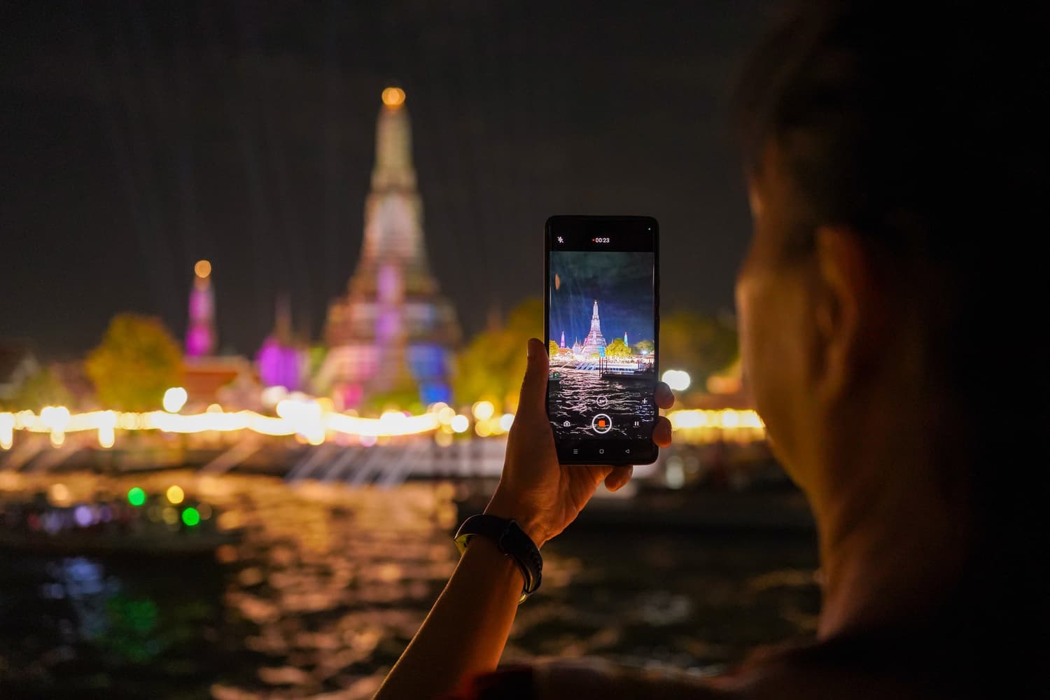 ล่องเรือชมงานวิจิตรเจ้าพระยา 2568 ด้วยเรือไฟฟ้า ThaiGo