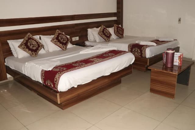 Deluxe Family Room