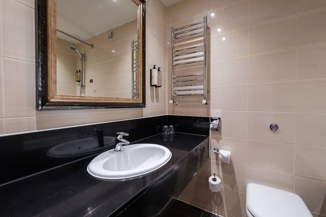 Suite, 1 King Bed, Non Smoking