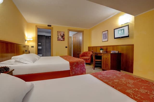 Triple Room