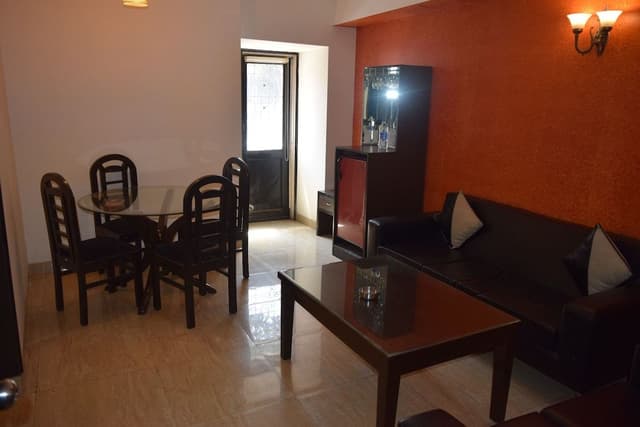 Suite, 1 King Bed