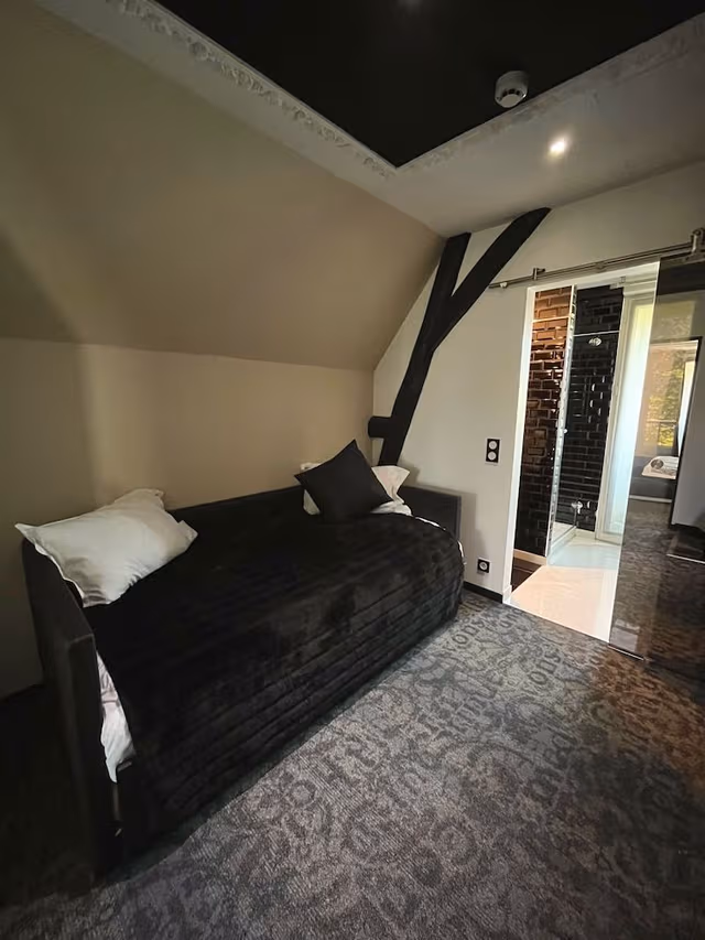 Chambre Double Familiale dans les Dépendances