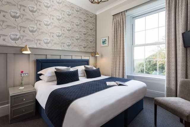 Signature Suite
