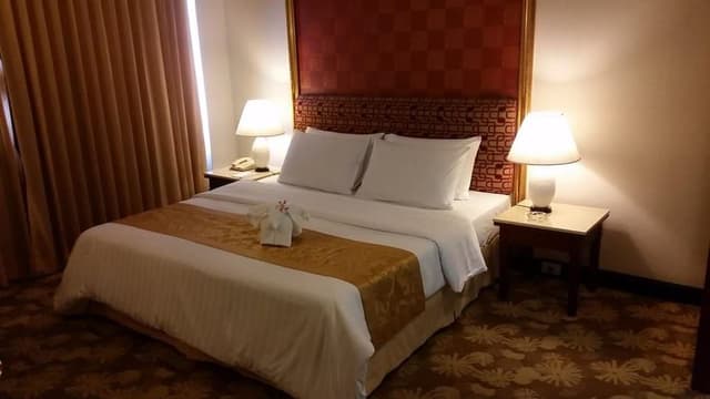 Deluxe Suite