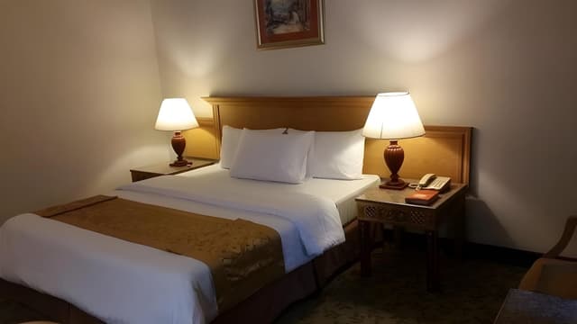 Deluxe Suite