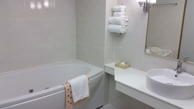 Deluxe Suite
