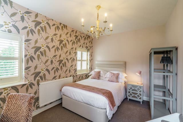 Luxury Cottage, 3 Bedrooms, Non Smoking, Garden View