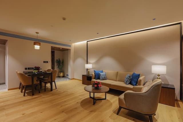 Premium Suite