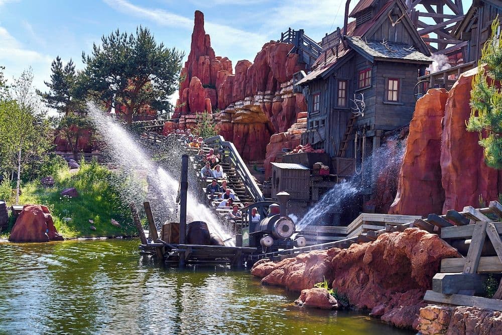 Disney Hotel New York + ตั๋ว