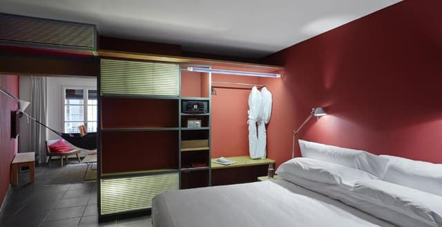 Camper Garden Suite