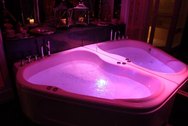 Romantic Double Room, Hot Tub