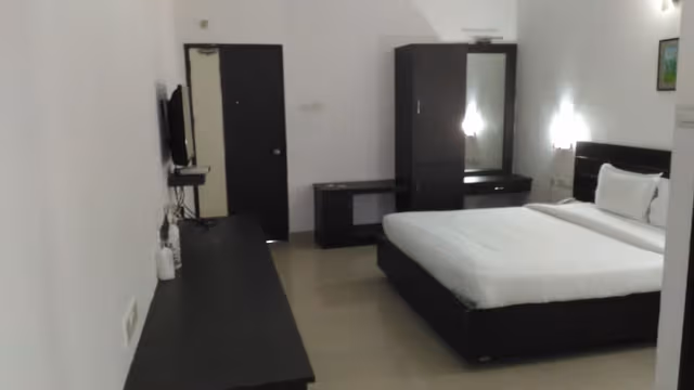 Deluxe Room, City View