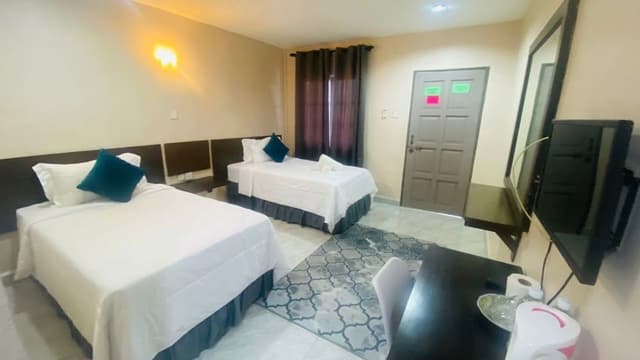 Standard Twin Room
