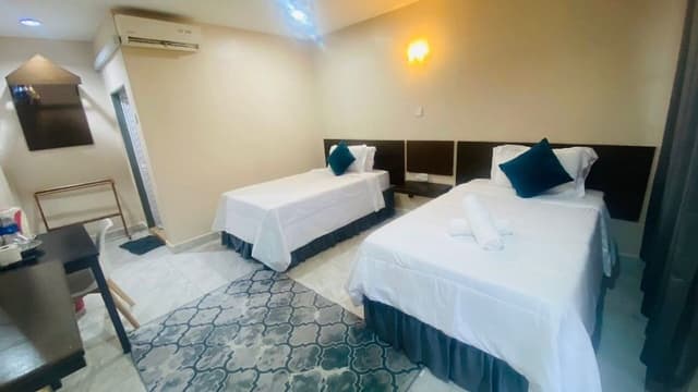 Standard Twin Room