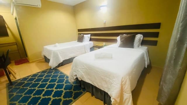 Standard Twin Room
