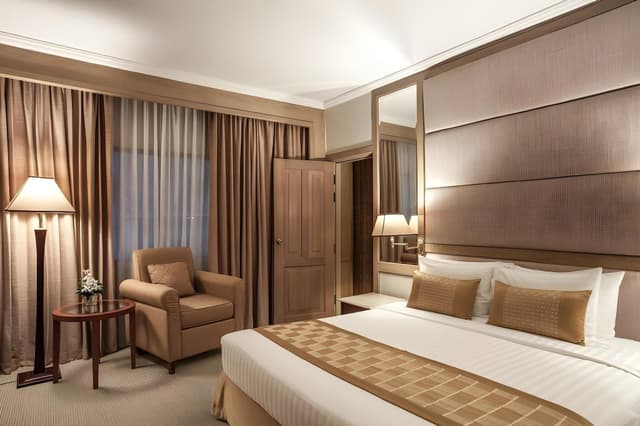 Suite, 2 Bedrooms, City View
