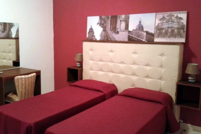 Family Room, 2 Bedrooms, City View
