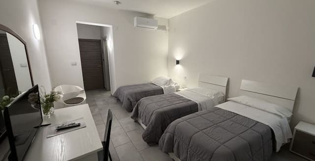 Comfort Triple Room