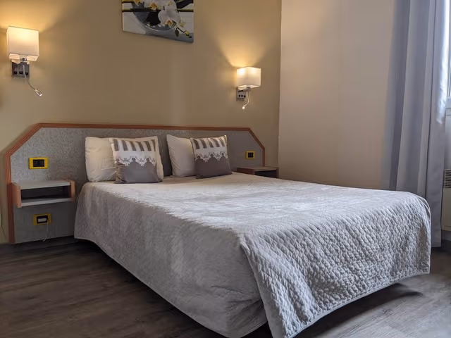 Standard Single Room