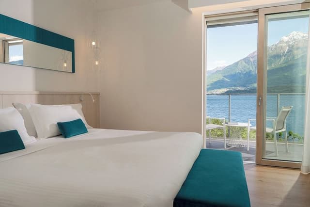 Club Double Room, Partial Lake View