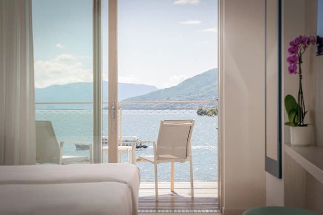 Executive Double Room, Lake View