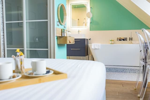 Deluxe Double Room, 1 King Bed, Sea View