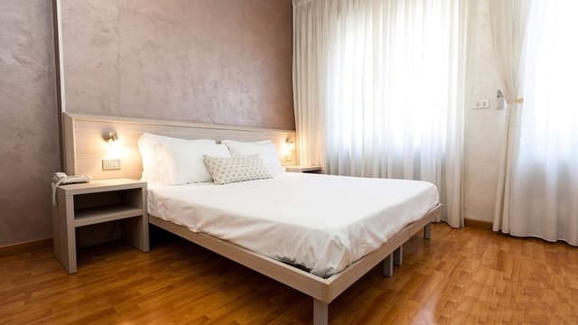 Room, 2 Bedrooms, Connecting Rooms