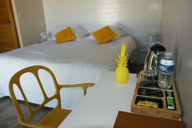 Suite (2 persons)