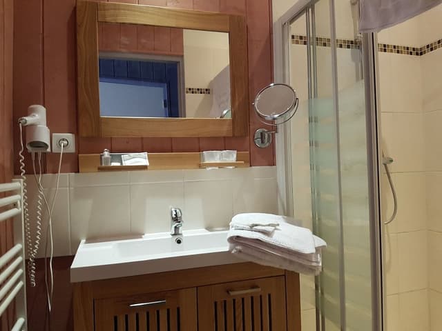 Double Room (3)
