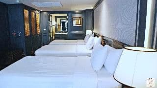 TRIPLE DELUXE KING BED