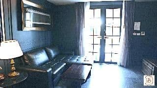 TRIPLE DELUXE KING BED