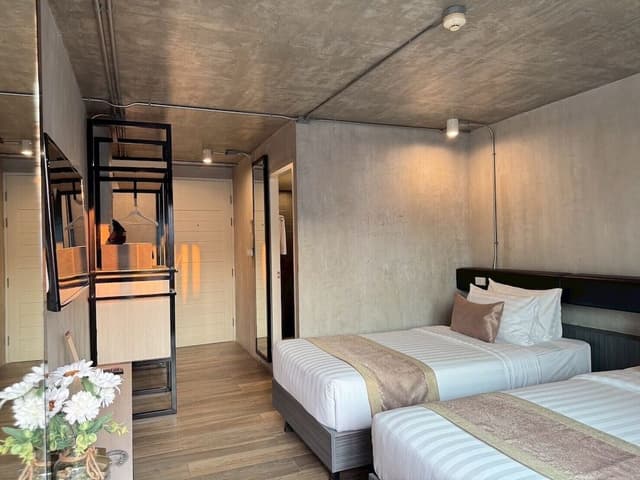 Deluxe Twin Room