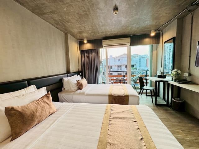 Deluxe Twin Room