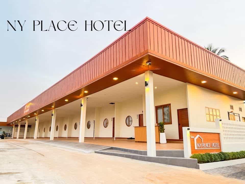 NY Place Hotel (Room on Request) NY Place Hotel (Room on Request)