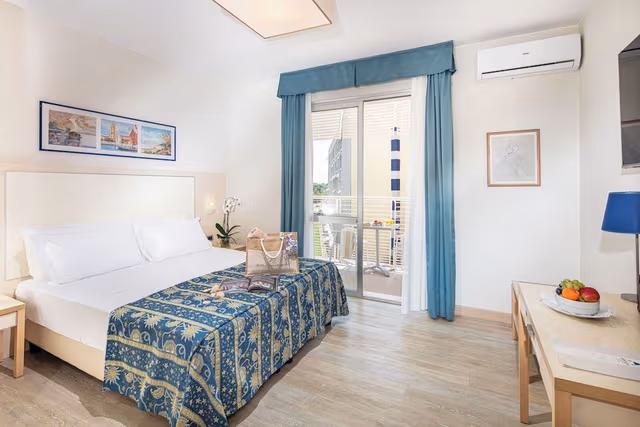 Classic Double Room, Partial Sea View