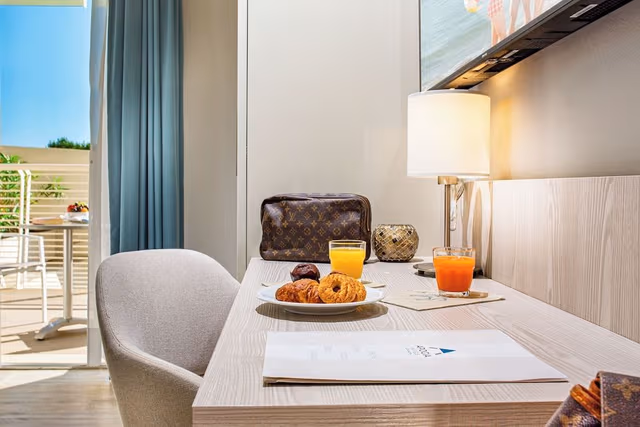 Superior Double Room, Partial Sea View