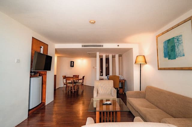 Suite Room