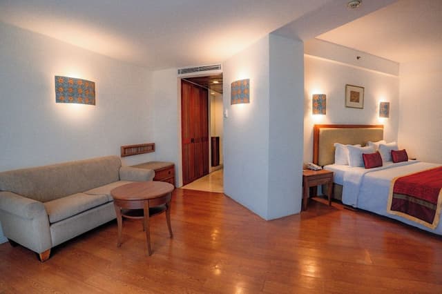 Super Deluxe Room