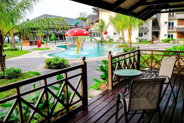 3 Bedroom Pool Terrace