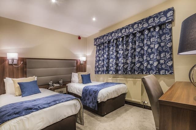 Classic Twin Room