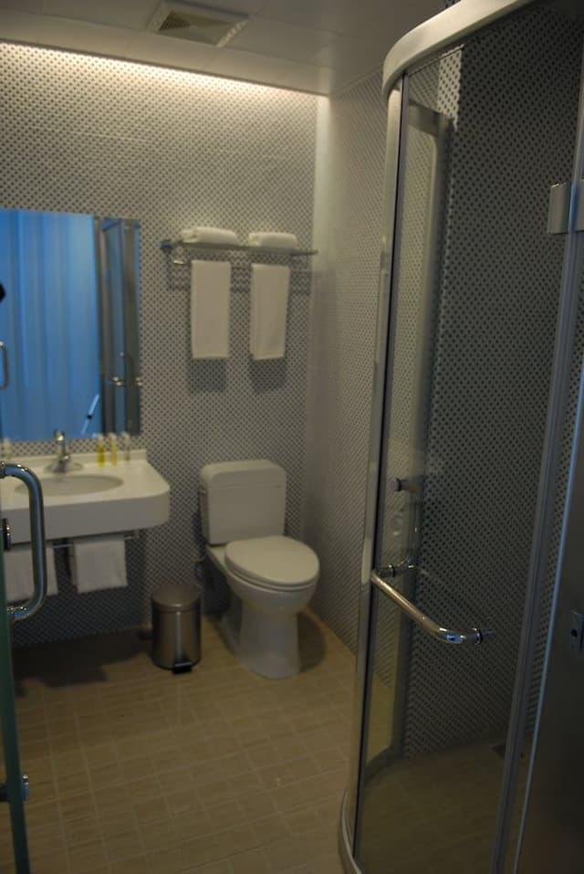 Standard Room, 6 Beds