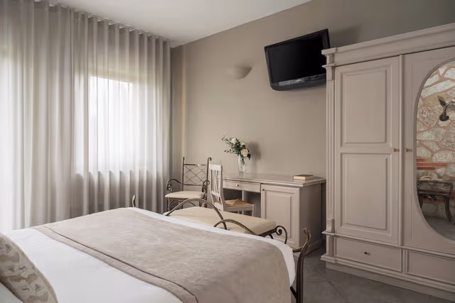 Quadruple Room, Lake View