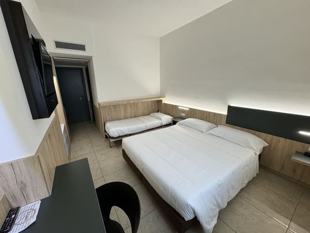 Comfort Triple Room