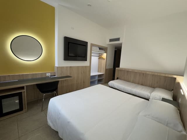 Comfort Triple Room