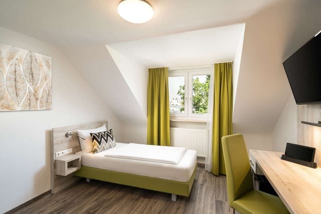 Economy Single Room