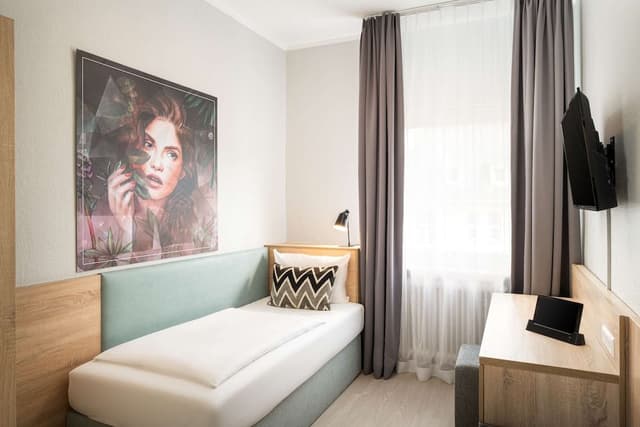 Economy Single Room