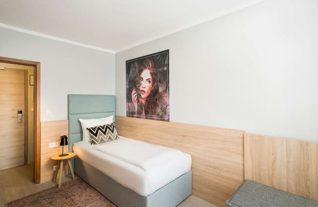 Economy Single Room